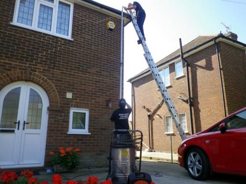 gutter_cleaning_uk_001-640x480